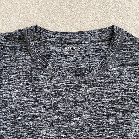 Athleta Gray Uptempo Long Sleeve Top for the gym or travel - Picture 2 of 11